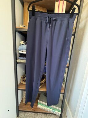 GapFit Navy Joggers w/Scalloped Hem - Size M